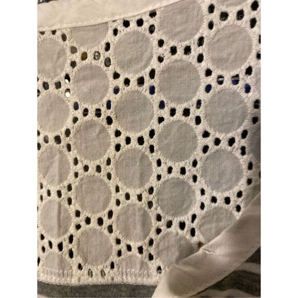 Lane Bryant women’s plus size gray and white striped short sleeve top 22/24 - Picture 3 of 4